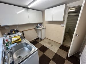 Photo 17- click for photo gallery